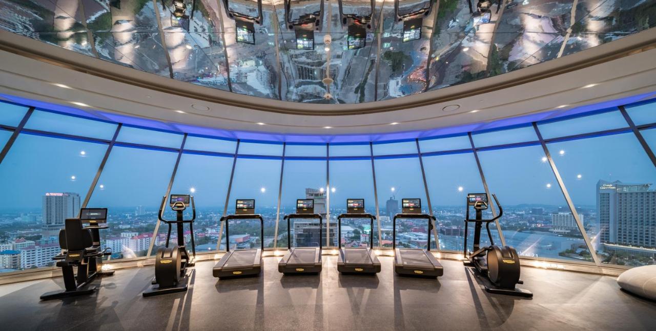 Grande Centre Point Space होटल Pattaya