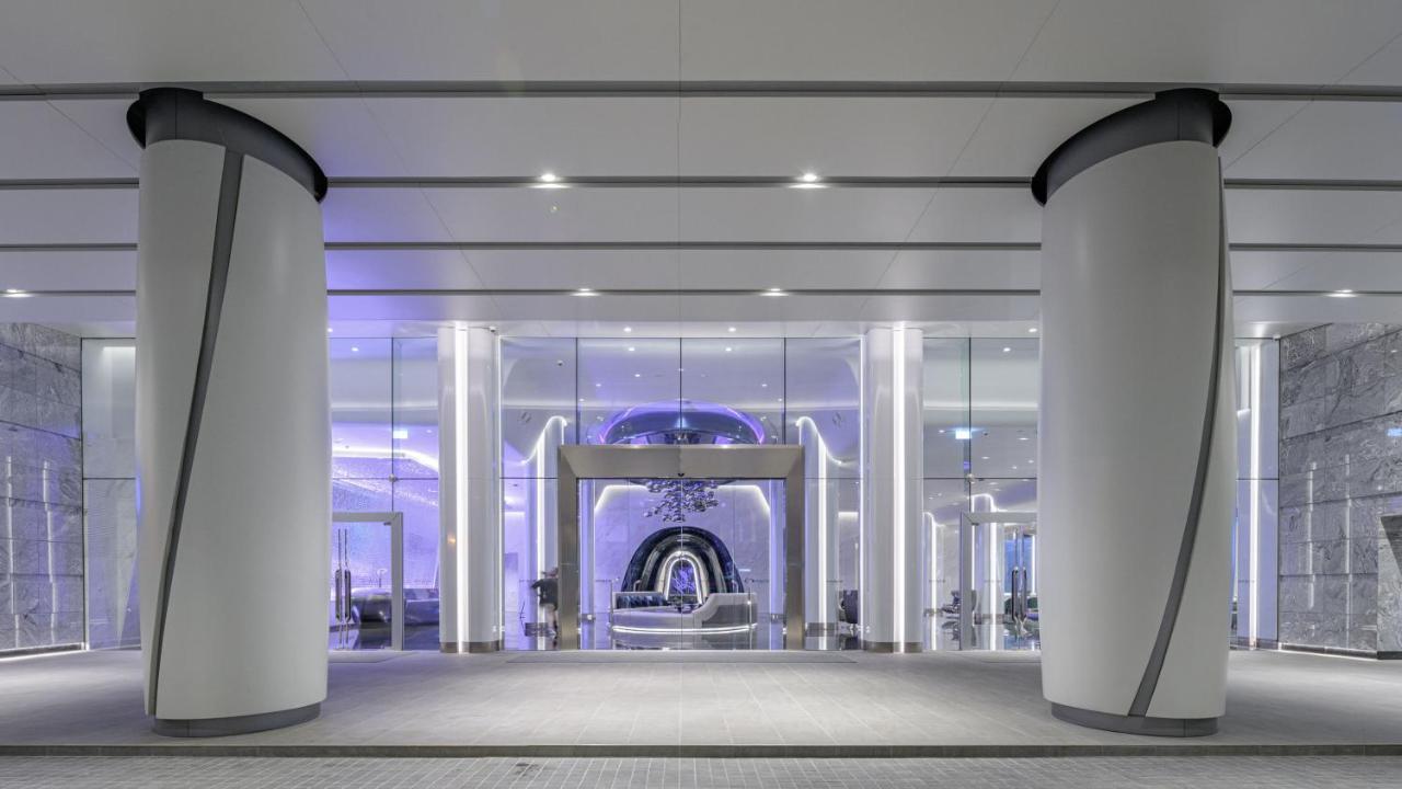 होटल Grande Centre Point Space 5*