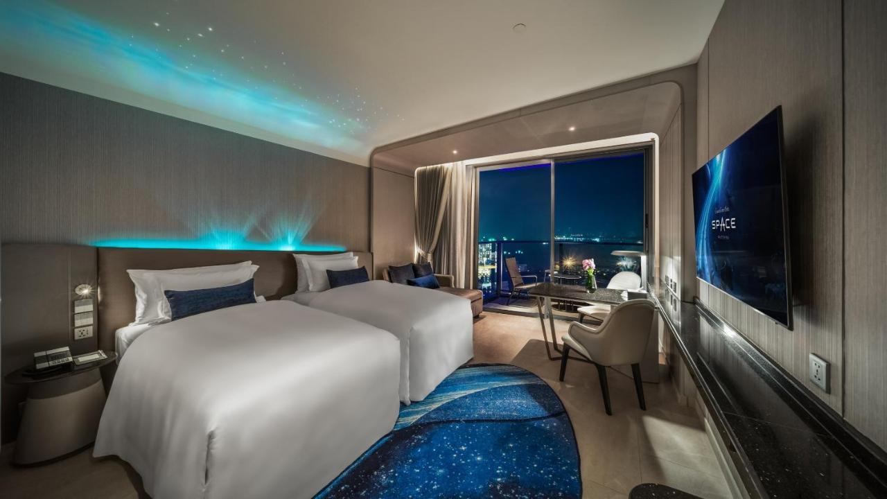 होटल Grande Centre Point Space Pattaya